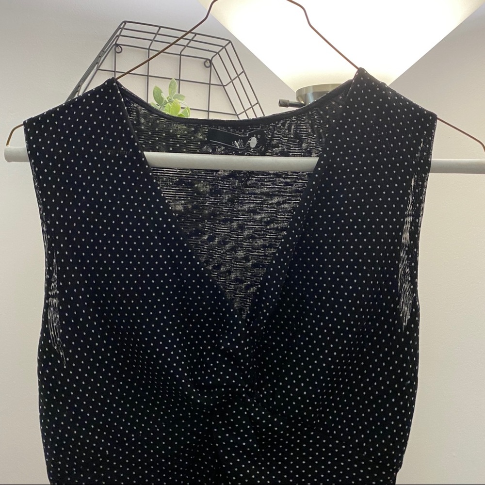 blouse - Picture 2 of 4